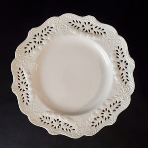 Grace's Teaware cake stand